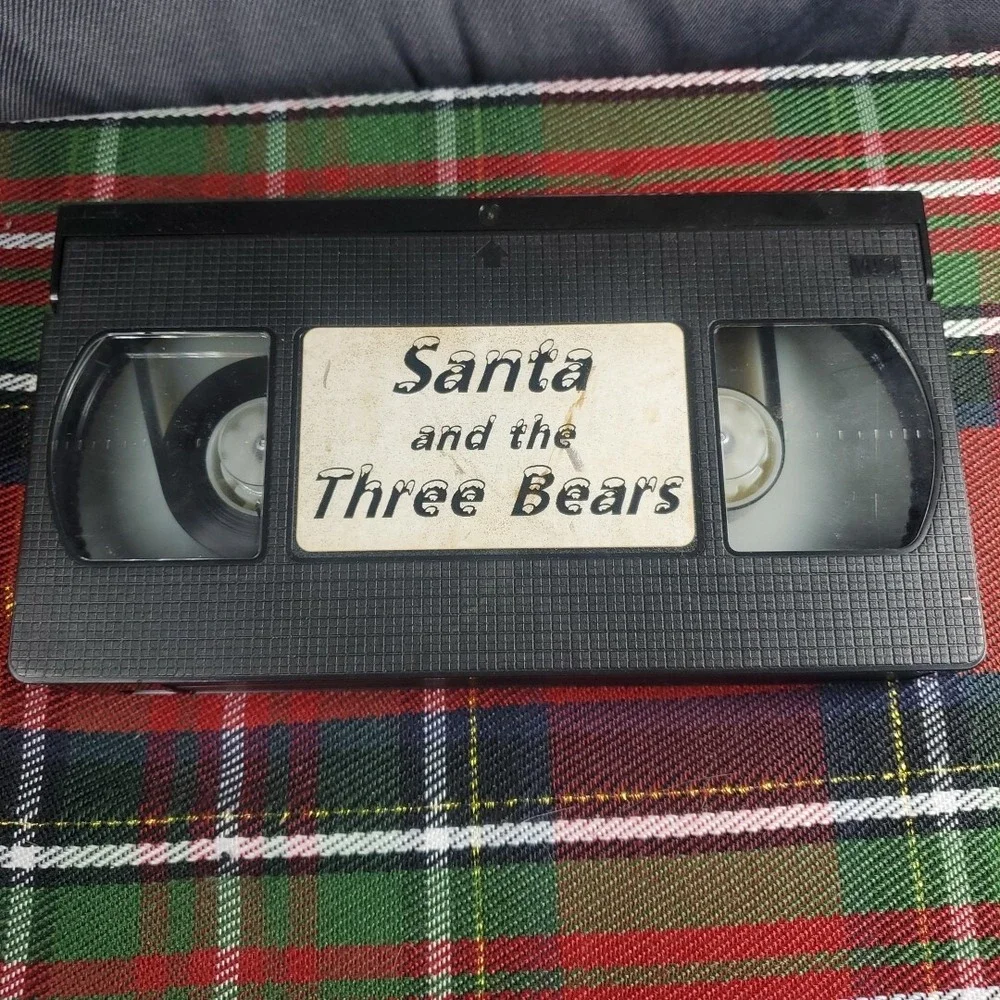 Vtg Lot of 5 Christmas VHS Tapes Kids Movies Rudolph Jack Frost Santa Holiday